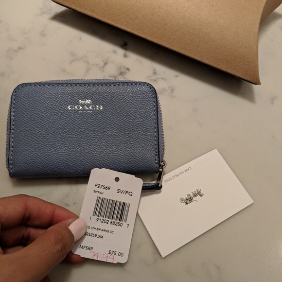 New coach zip around coin purse - Picture 3 of 3